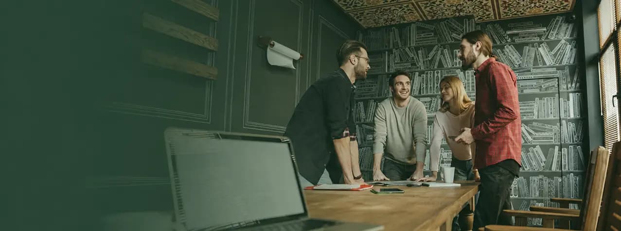 startup teams background